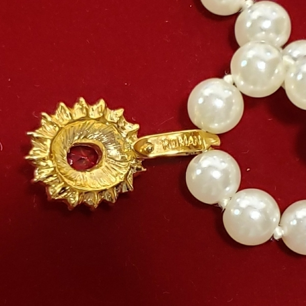 Vintage Roman Necklace Enhancer Pendant Faux Ruby & Pearls Lovely Pretty - Picture 4 of 6